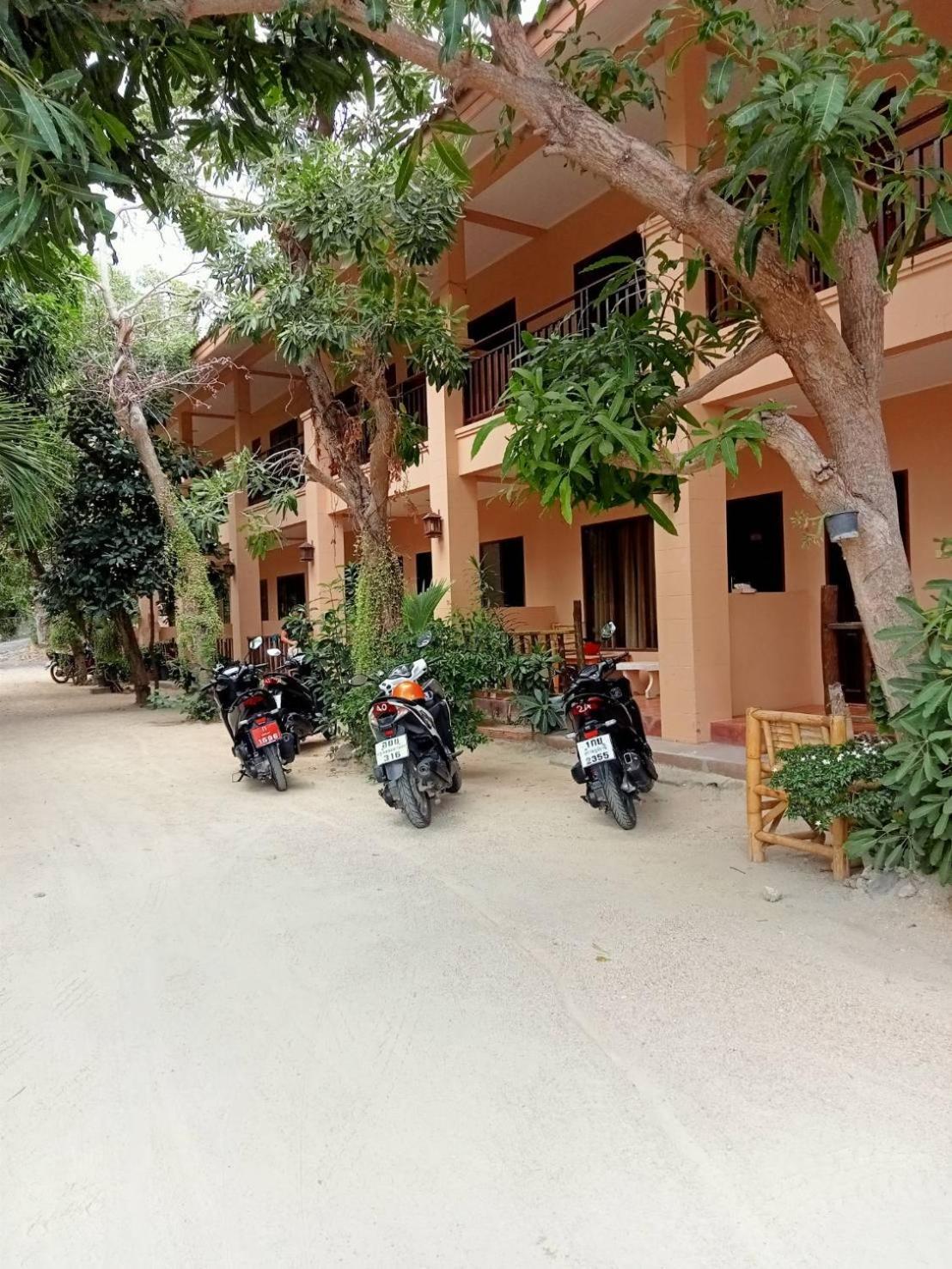 Bank Guesthouse 哈林海滩 外观 照片